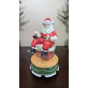 Ceramic Christmas Santa music plays and spins‎ v vintage Christmas